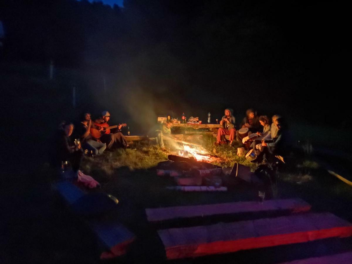 Camping V Raji - Palda Rovensko pod Troskami Extérieur photo
