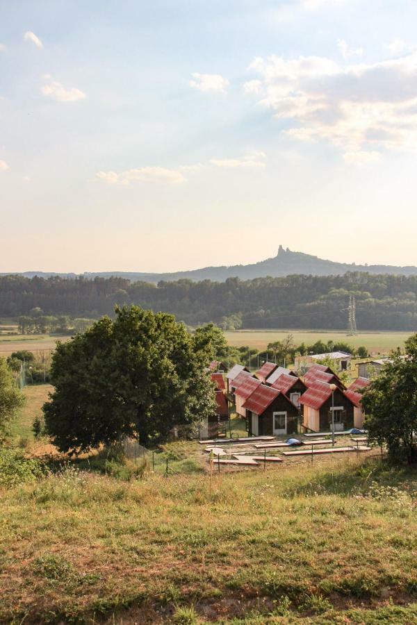 Camping V Raji - Palda Rovensko pod Troskami Extérieur photo