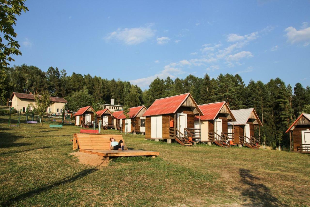 Camping V Raji - Palda Rovensko pod Troskami Extérieur photo