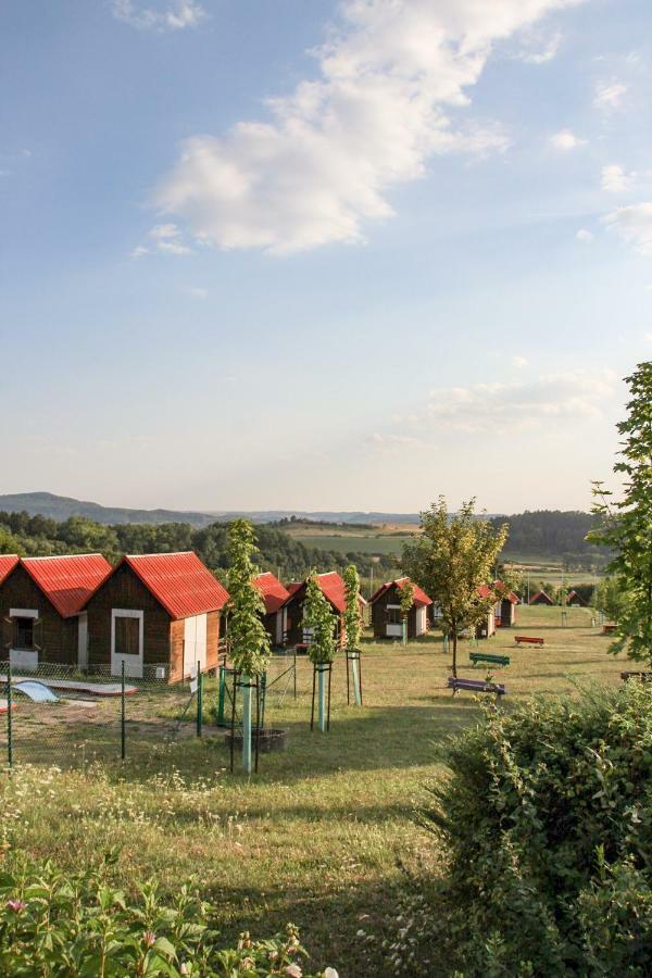 Camping V Raji - Palda Rovensko pod Troskami Extérieur photo